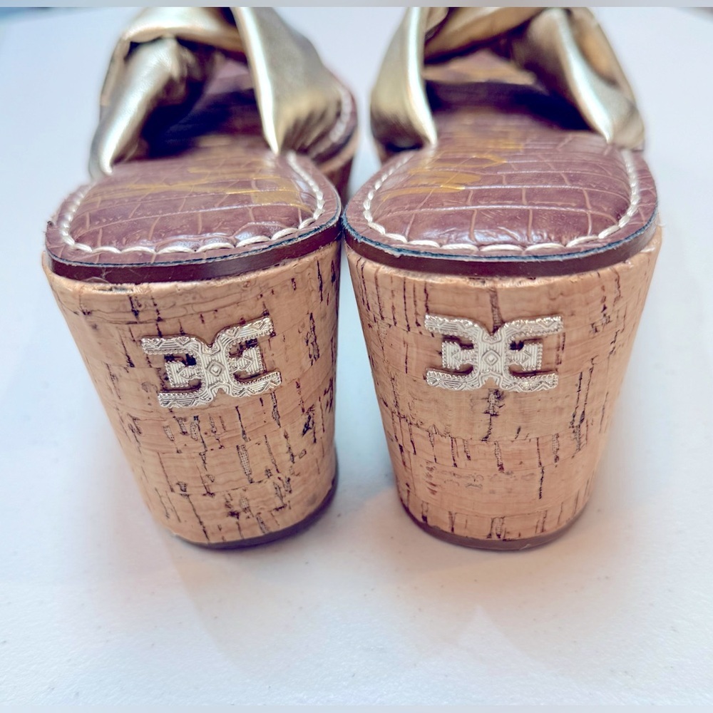 NWOB Sam Edelman Ramsey Gold Leather Wedge Sandal Size 7 1/2 - Picture 6 of 9